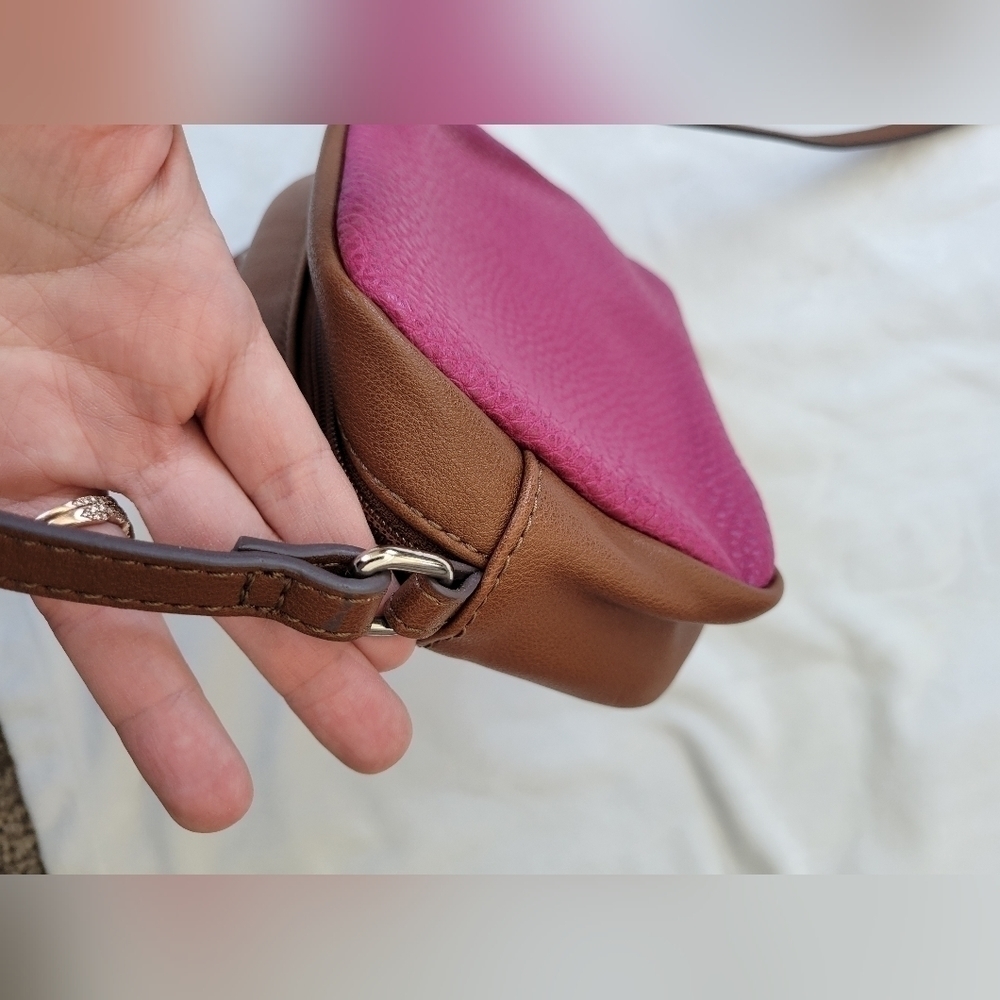 Chaps leather pebble raspberry color small cross body purse w/ silver hardware - Picture 14 of 14
